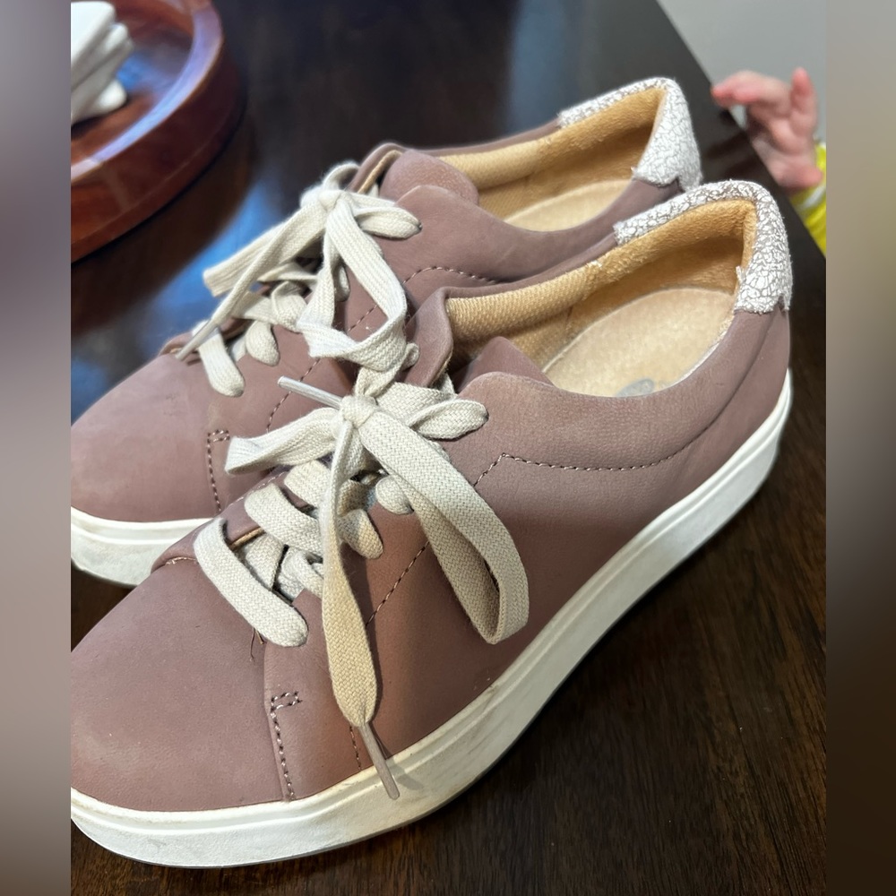 Dr. Scholl’s Platform sneakers
